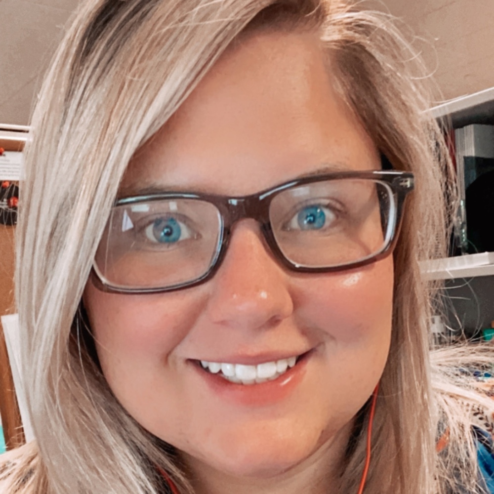 Meet your Posher, Tiffany